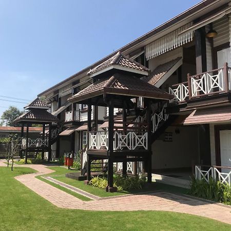 Silver Lake Hotel Nyaung Shwe Exterior foto